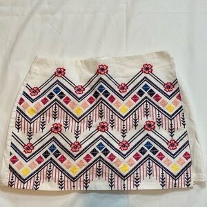 119 Francesca’s Embroidered Skort White Multicolor Boho Large